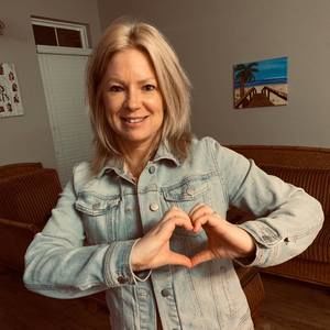 Meet your Posher, April